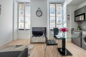 Studio Famous bd Victor Hugo - city center